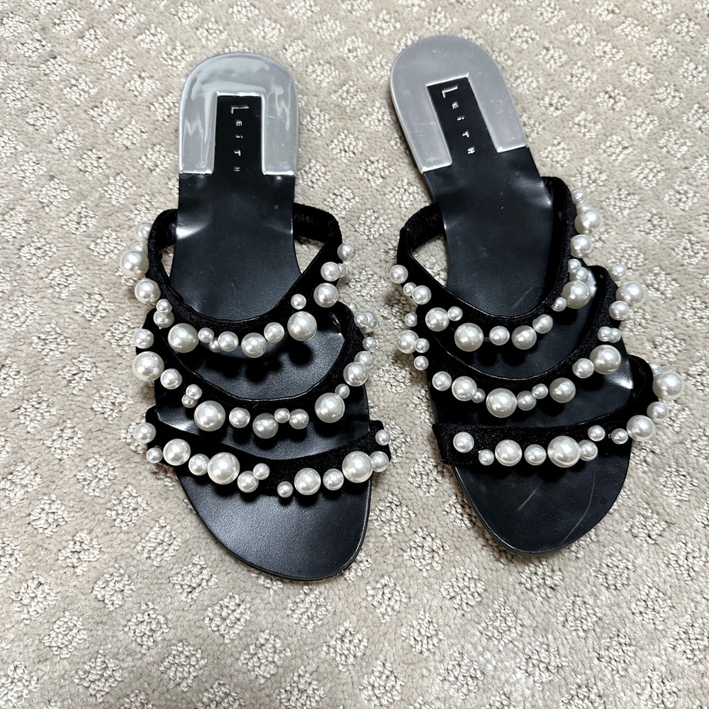 Leith Velvet pearl flats size 6 1/2